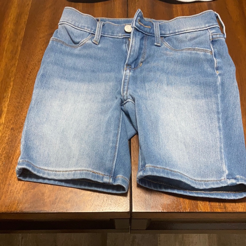 Darkish blue shorts